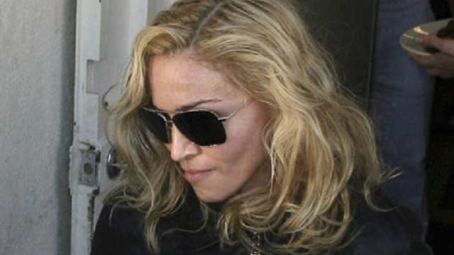 Madonna in una foto di profilo.