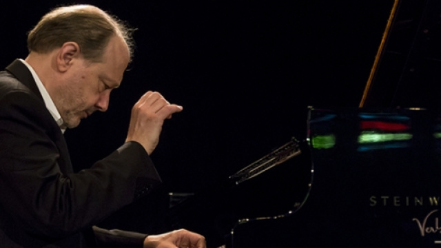 Marc-Andr&eacute; Hamelin (http://goo.gl/BWT6u0)