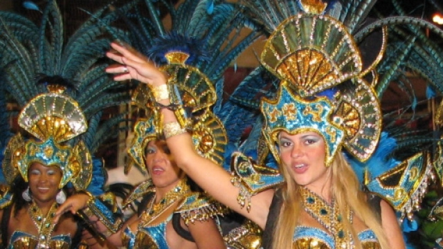 Carnevale 2016: ballerine di samba