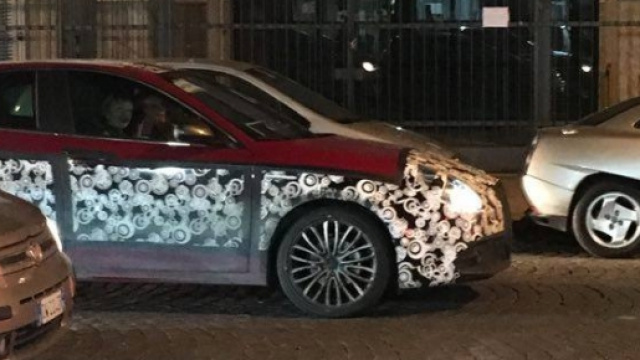 Nuova Alfa Romeo Giulietta 2016: Spy a Napoli
