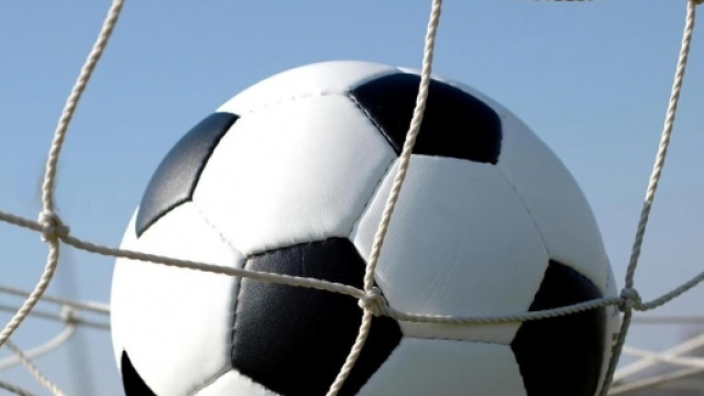 pallone in rete, soldi in tasca