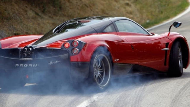Ecco la nuova Pagani Huayra 2016