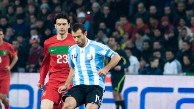 Javier Mascherano in una partita con la nazionale