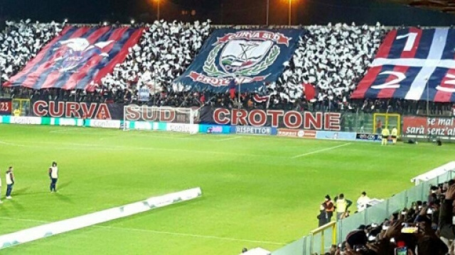 La Curva Sud "Giorgio Manzulli" - Crotone.