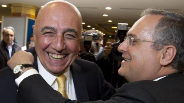 Galliani e Lotito ridono ad una riunione