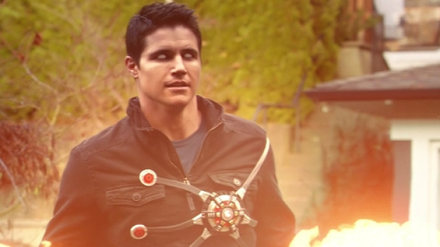 Robbie Amell torna in The Flash 2