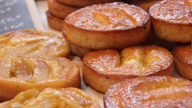 Torta di pere fatta in casa in pochi minuti