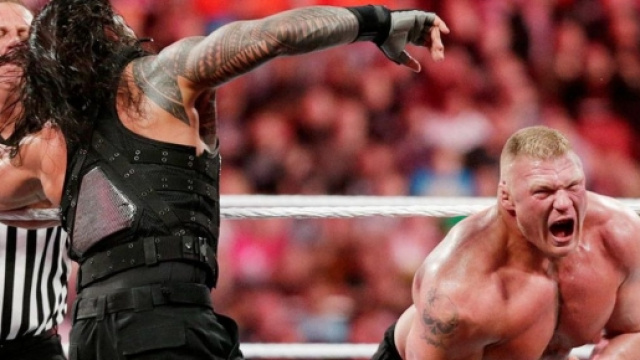 Fastlane, Reigns vs Lesnar vs Ambrose