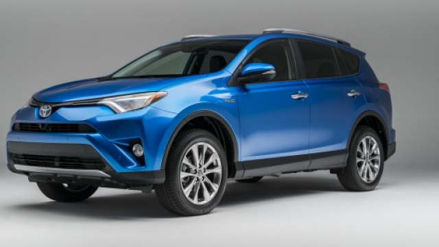 Ecco la nuova Toyota Rav 4 hybrid