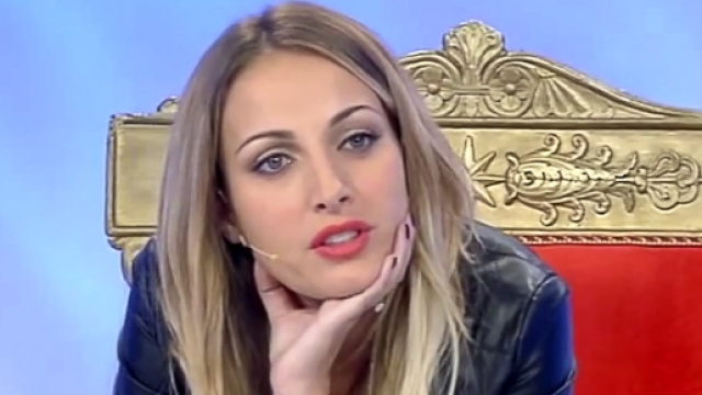Rossella ha deciso di lasciare il trono