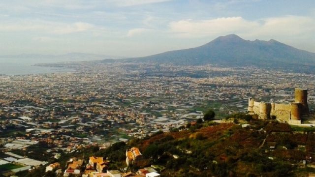 Blocco auto a Napoli dall'1 al 6 febbraio 2016