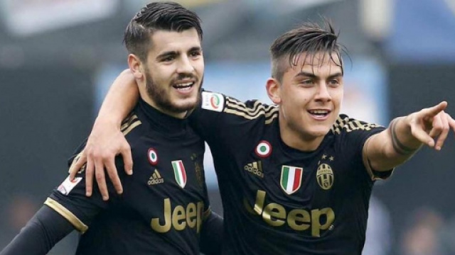 Alvaro Morata e Paulo Dybala esultano