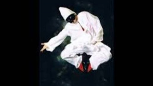 Da maschera tealtrale a maschera carnevalesca