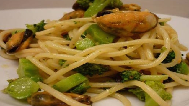 orecchiette broccoli, cozze pecorino