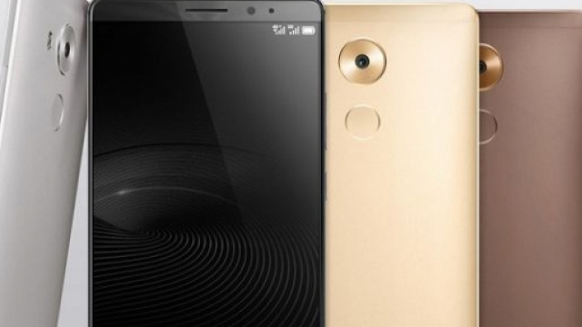 Huawei Mate 8 presentato al CES