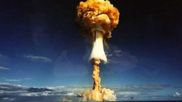 La devastante esplosione di una bomba all'idrogeno