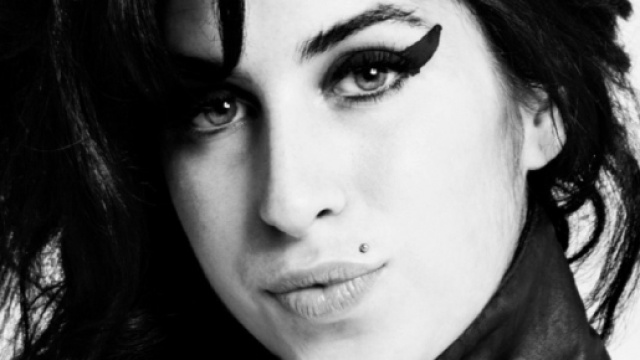 Un primo piano di Amy Winehouse