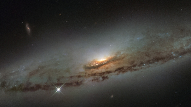La galassia a spirale NGC 4845