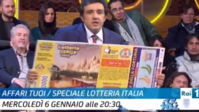 Lo spot dello speciale Affari tuoi
