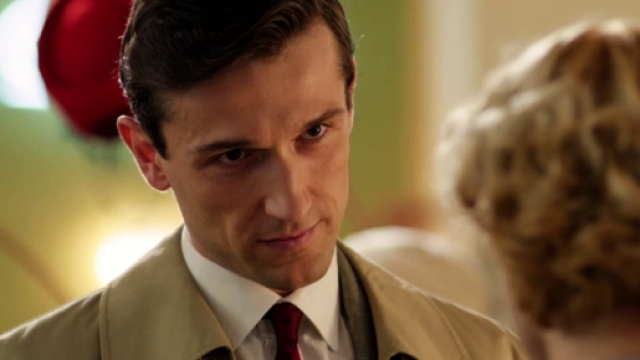 Riccardo Leonelli interpreta Federico Cazzaniga