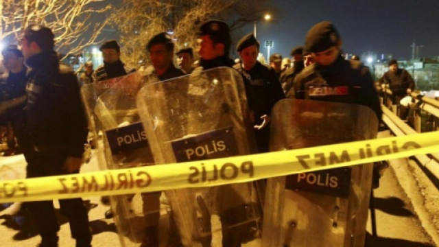 Attentato ad Istanbul, 10 morti e 15 feriti.