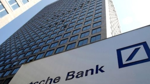 La crisi di Deutsche Bank non preoccupa la Germania?