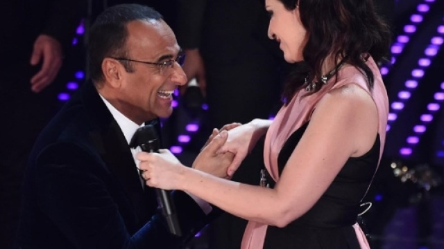 Sanremo 2017 Laura Pausini con Carlo Conti?