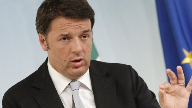 Matteo Renzi illustra le novit&agrave; della legge di stabilit&agrave; 2017 - unita.tv
