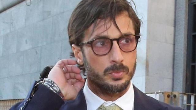 Intestazione fittizia di beni per 1,7 milioni, Corona torna in carcere.
