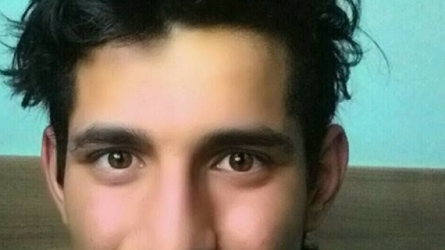 Ragazzo Turco Erdogan Ceren - 22 anni