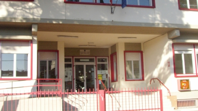 Studente fiorentino si lancia dalla finestra della scuola