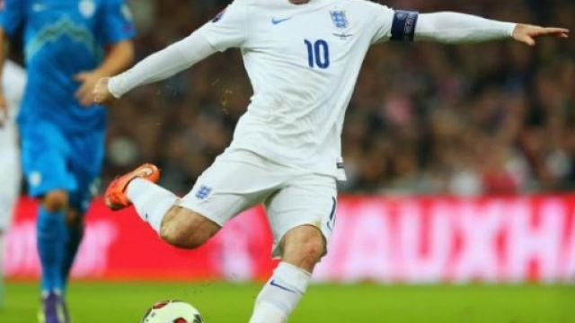 Wayne Rooney partir&agrave; dalla panchina nel match in terra slovena.