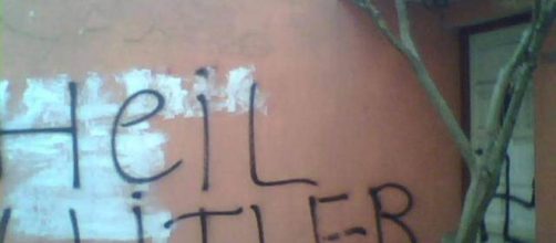 Ataques neonazis con fuerzas de seguridad afianzan violencia macrista