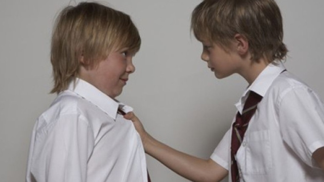 Atti di bullismo nei confronti di un bambino disabile.