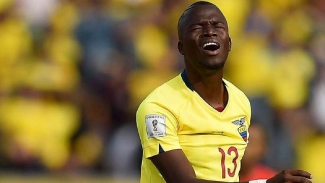 Enner Valencia, con due gol risponde alla doppietta di Pablo Escobar