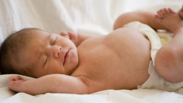 Reggio Calabria: bimba nasce con due dentini.