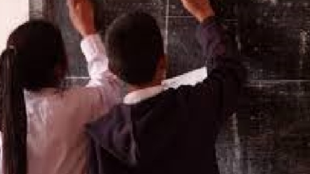 Tanti docenti ancora mancano a scuola.