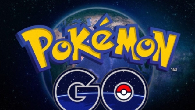 Tutti pazzi per Pokemon GO, il gioco pi&ugrave; scaricato dell'anno