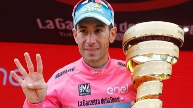 Vincenzo Nibali, il Team Bahrain Merida &egrave; quasi al completo