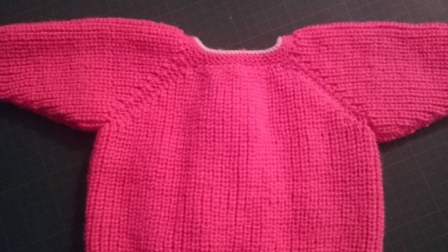 Les bordures rose clair = un rang de montage ou rabaissement.