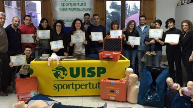 Uisp organizza in tutta Italia corsi per l'uso del defibrillatore