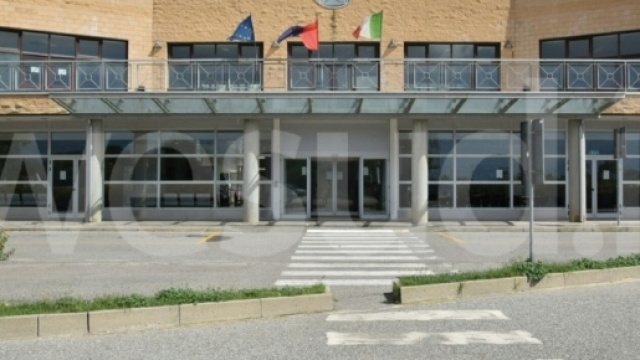 Chiude l'aeroporto di Crotone ... - wesud.it