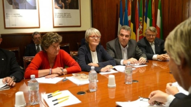 Foto 0 - Legge di stabilit&agrave;, i sindacati criticano l'incontro col ... - lettera43.it