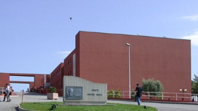 Unical: nuovi appelli straordinari per tutti, gioia dei fuori corso