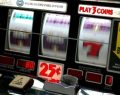 Slot in funzione alle 2:30: multa di 46 mila euro per il titolare della sala