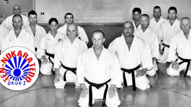 il gruppo di Maestri della Ten No Karate-do di Montichiari guidati da Ciro Varone