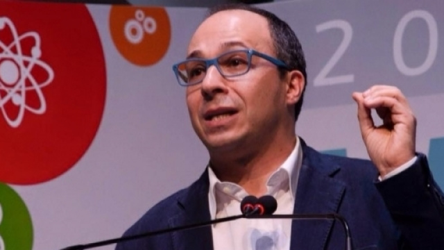 Ultime notizie scuola, sabato 15 ottobre 2016: il sottosegretario al Miur, Davide Faraone