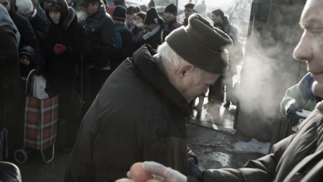 Rapporto Caritas 2016: nel mezzogiorno gli italiani che chiedono aiuto all'ente caritatevole supera quello dei migranti - Foto di repertorio