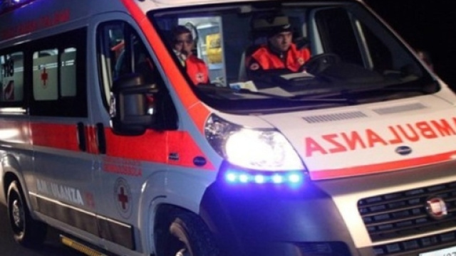 Esplode fucile di scena durante lo spettacolo: morti due attori ... - leggo.it