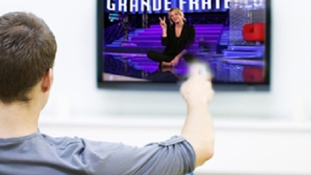 Guida Tv stasera 17 ottobre 2016: L'allieva, Pechino Express 2016, Grande Fratello Vip